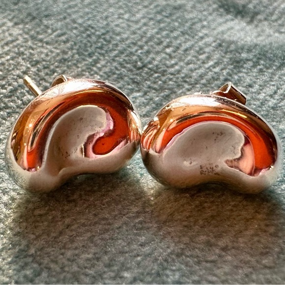 Tiffany Genuine Elsa Peretti Silver Bean 16” Necklace and Earrings - Picture 7 of 10